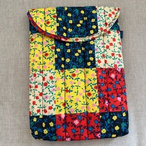 Baggu patchwork floral 13/14 in laptop sleeve